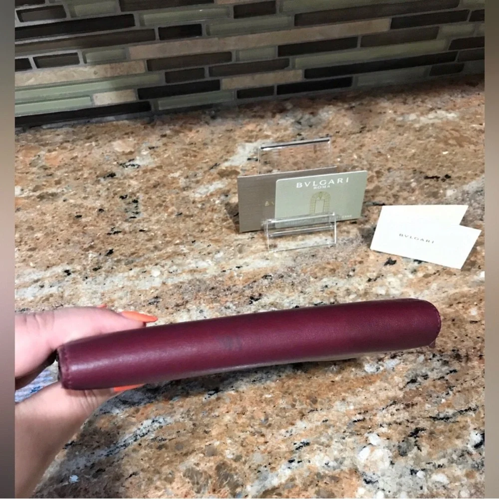 BVLGari Burgundy Large Wallet 🎀 Certificate of Authenticity 🎀 - Picture 8 of 9